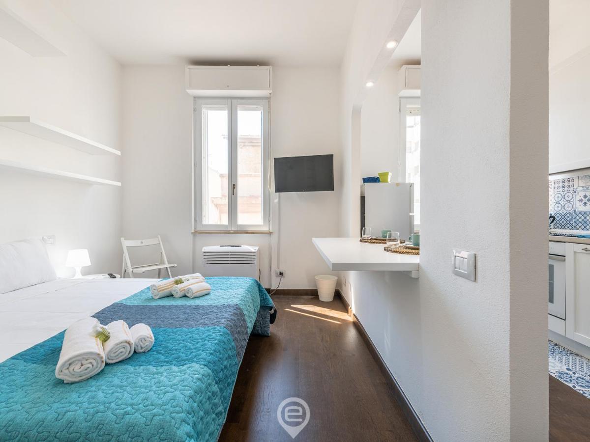 The White Studio Cagliari Luaran gambar