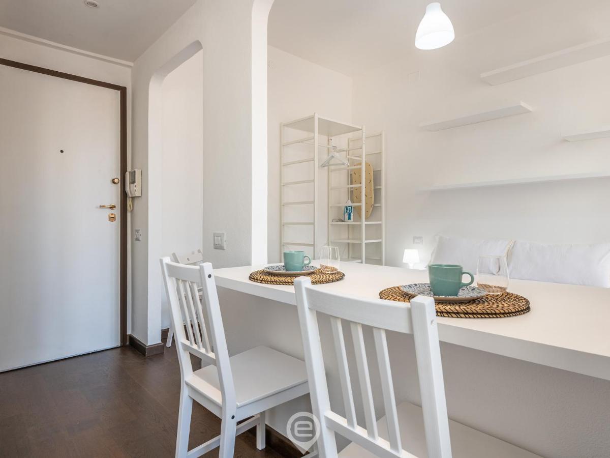 The White Studio Cagliari Luaran gambar