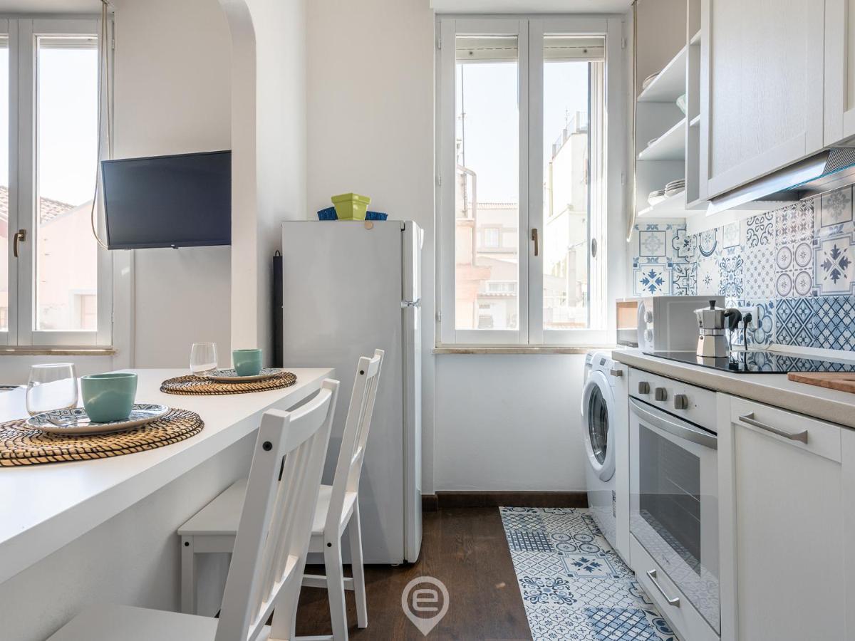 The White Studio Cagliari Luaran gambar